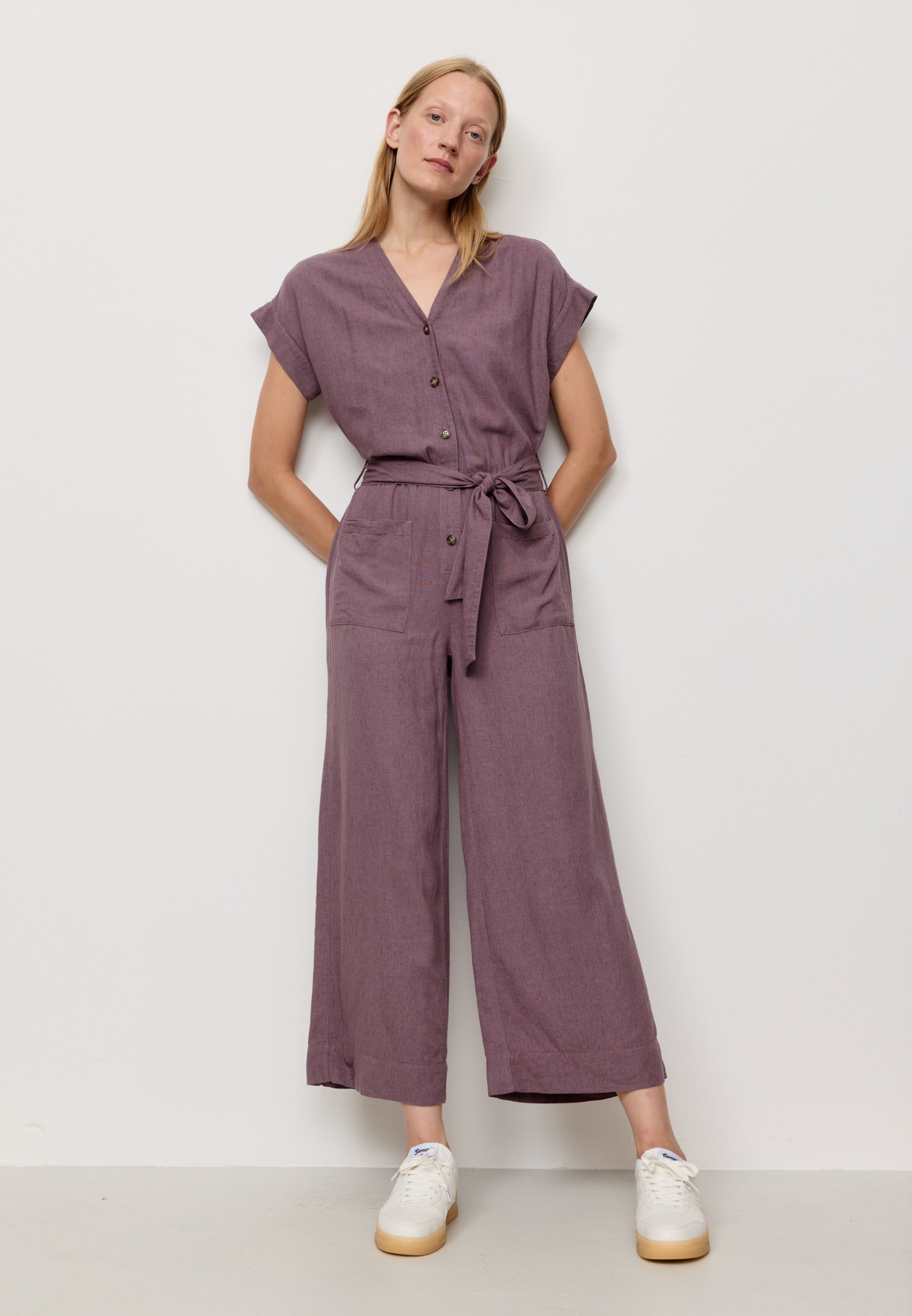 DIANELLA
