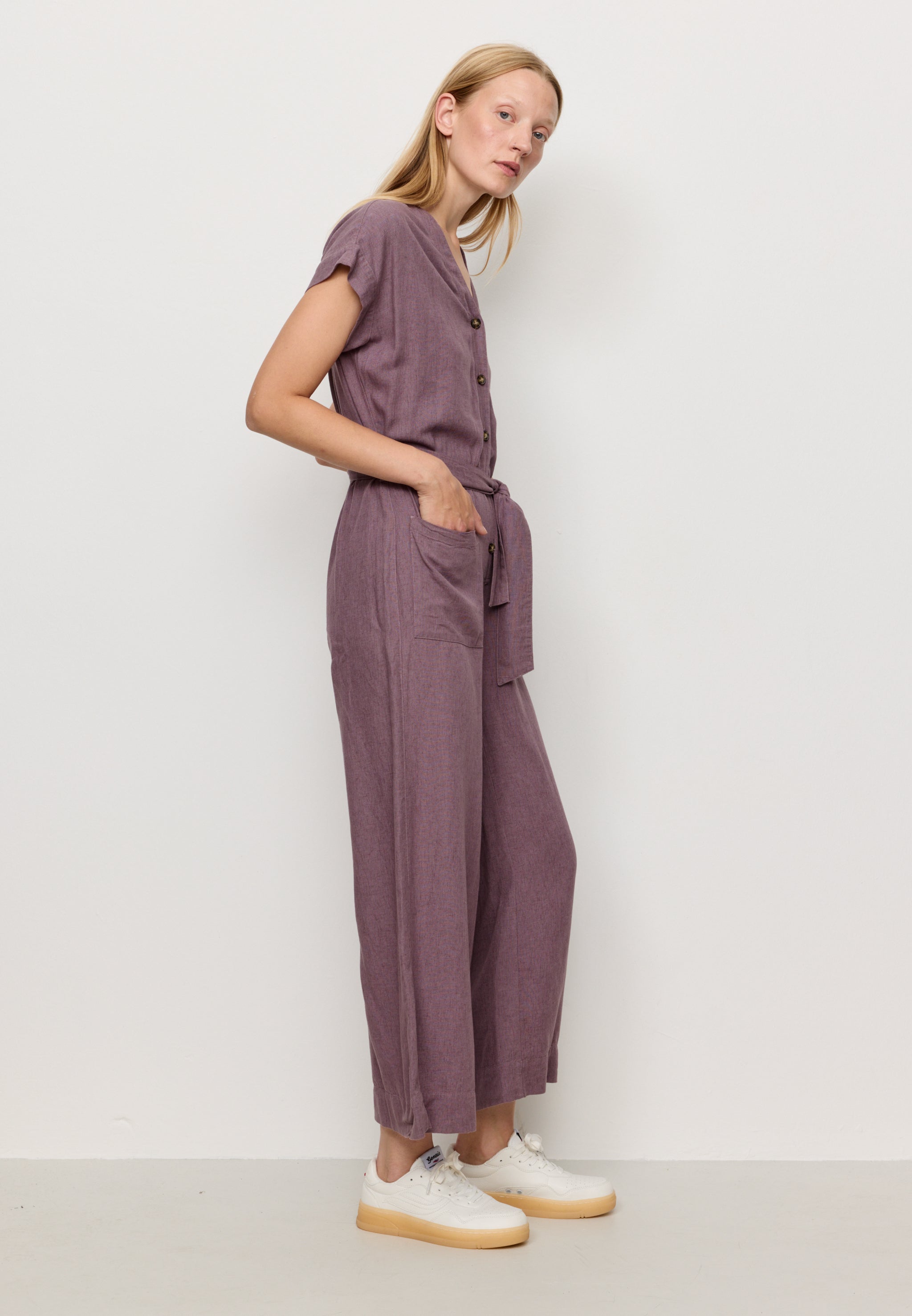 DIANELLA