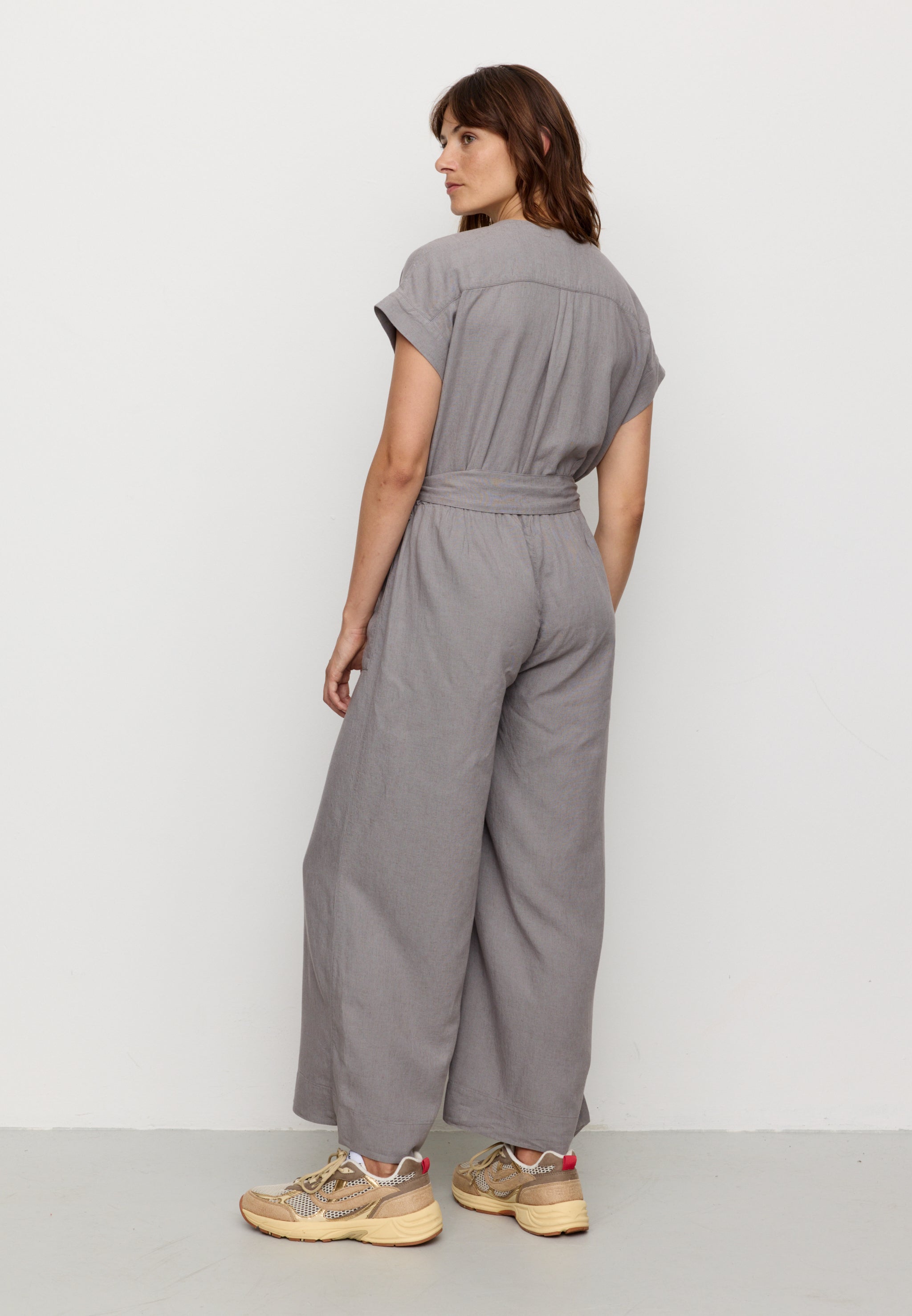 DIANELLA